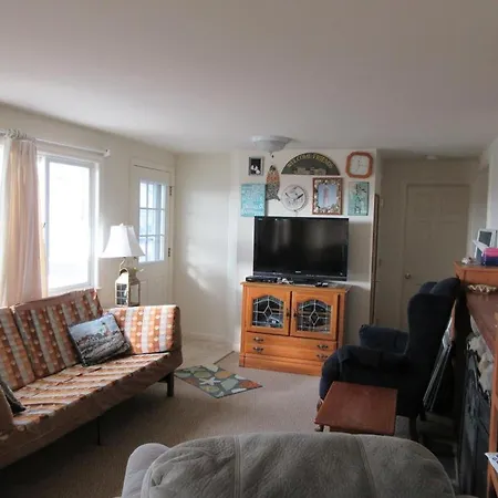 Oceanfront Duplex, 3 Bedrooms, 1 1-2 Baths